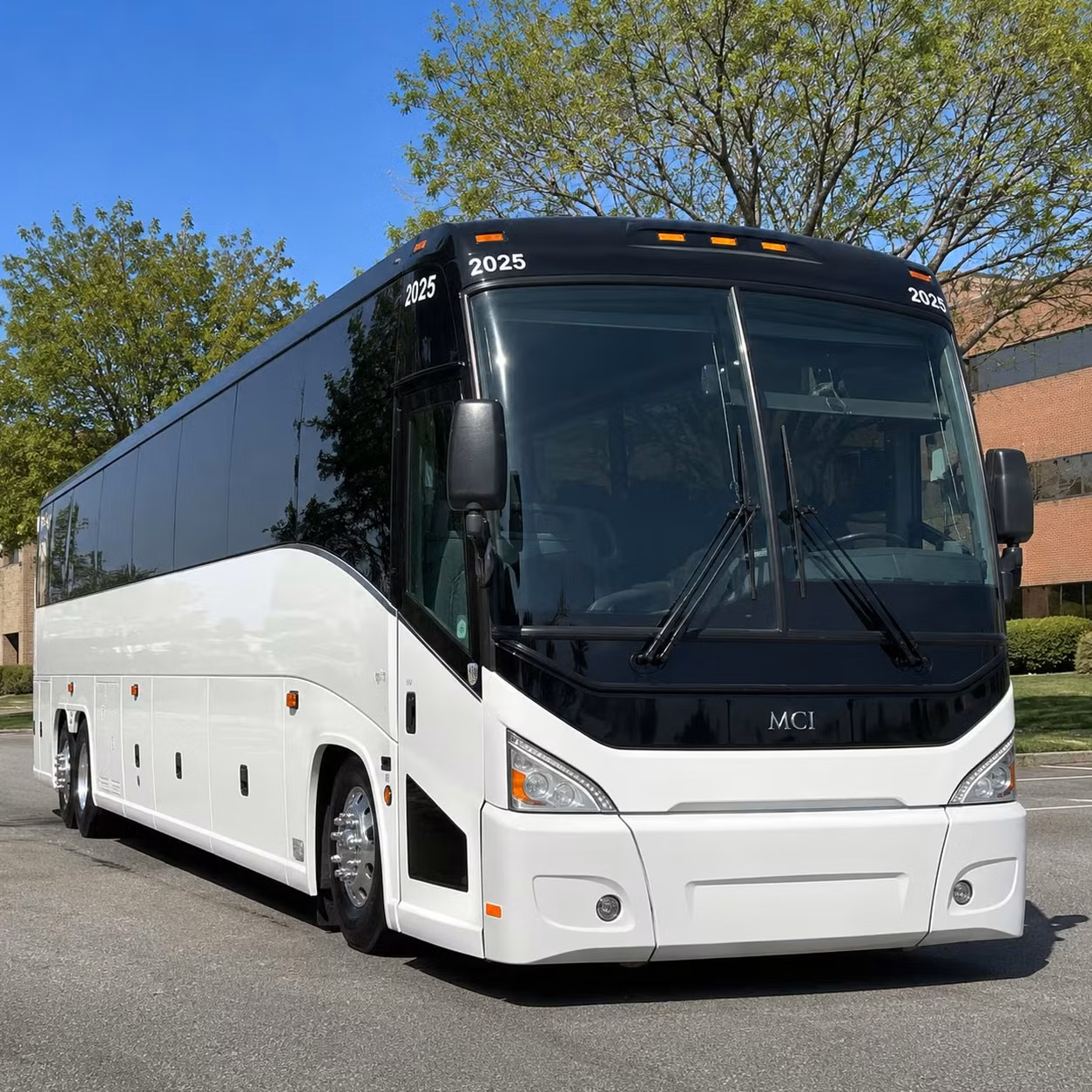 airport transfer shuttles for grand prairie executive teams and business travelers