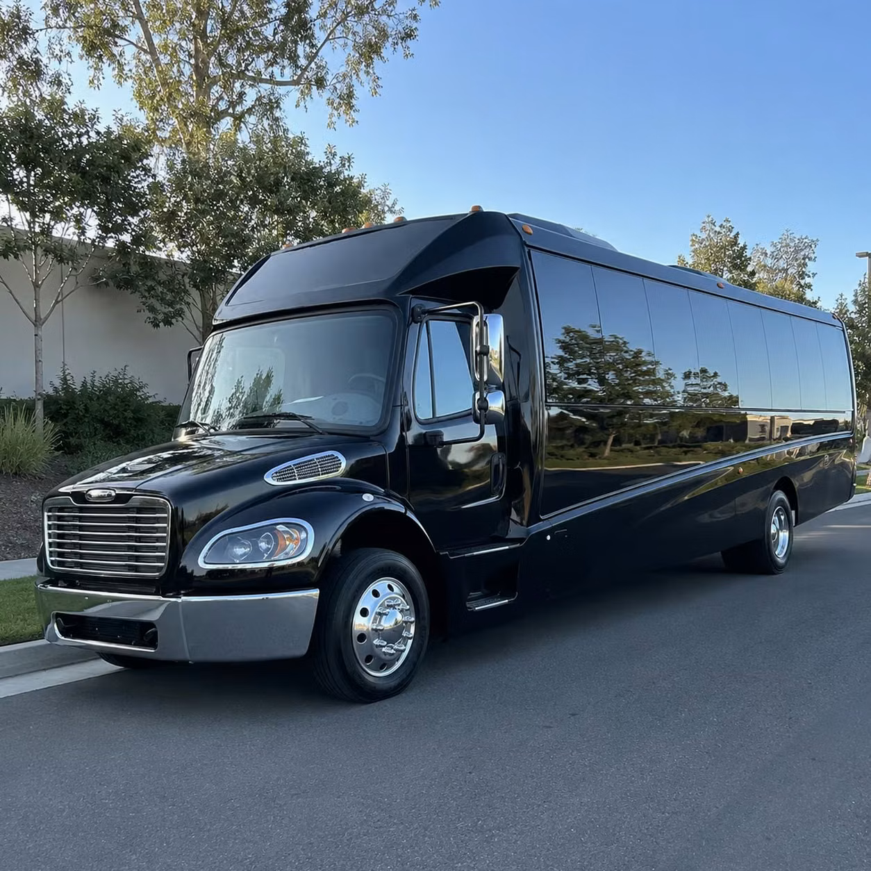 grand prairie 28 passenger minibus rental