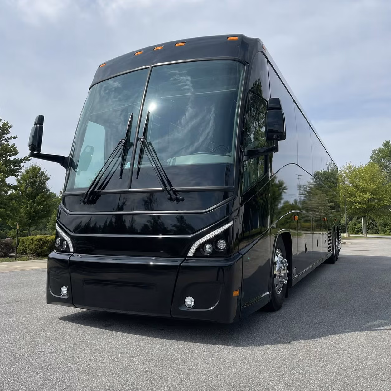 long distance charter bus rentals from grand prairie to houston san antonio and beyond
